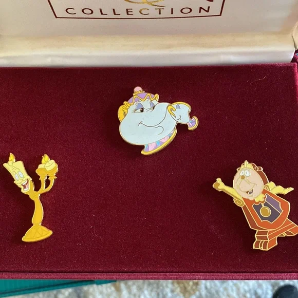 Walt Disney Classics Collection Beauty And The Beast 3 Pin Set W/ Case - Picture 2 of 5